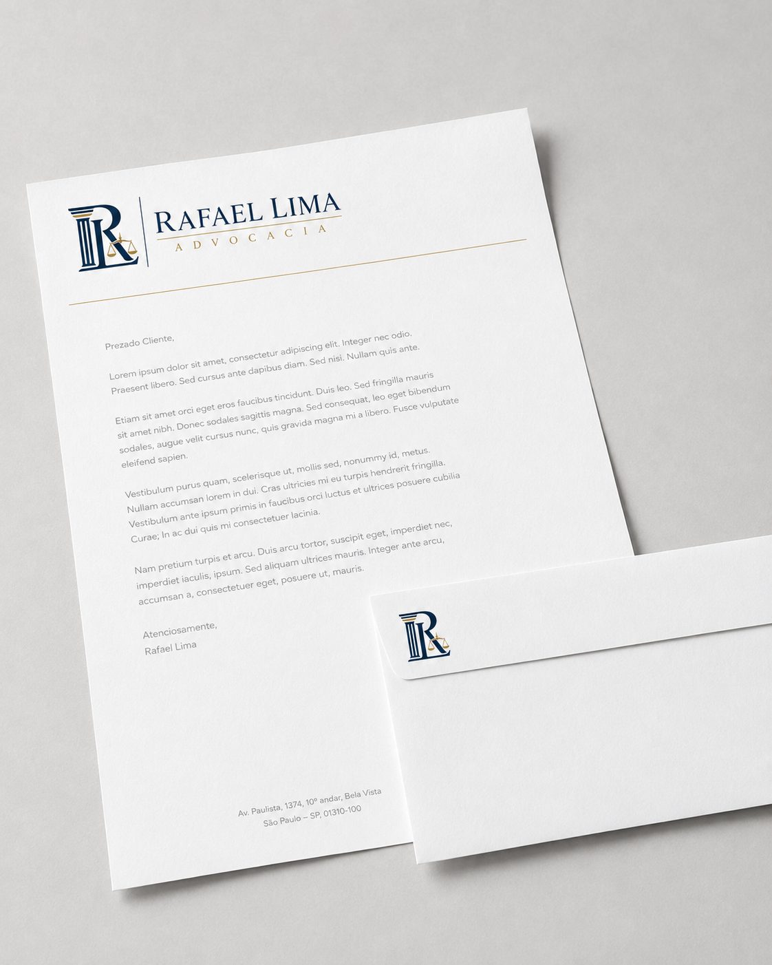 Papel timbrado e envelope da marca conceitual Rafael Lima Advocacia